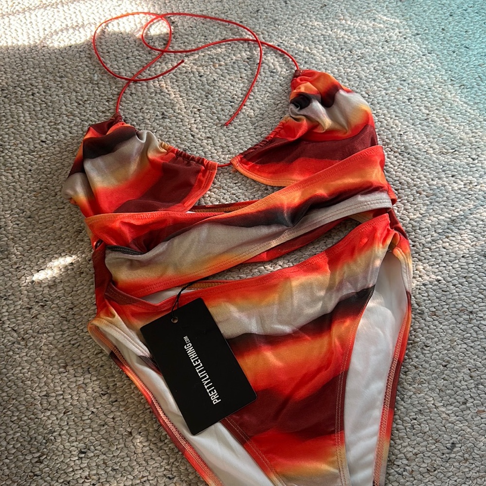 Orange Ombré Cut Out Sexy Swimsuit